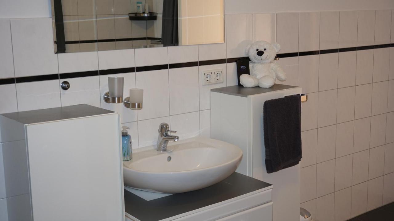 M&M Apartment Duesseldorf Neuss Eksteriør billede